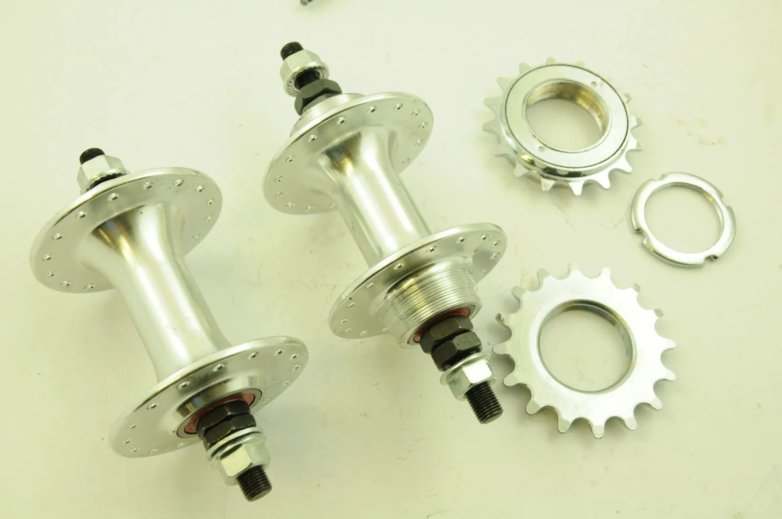 32 SPOKE FLIP FLOP ALLOY FRONT & REAR HUBS SEALED BEARING FIXIE BIKE   SPROCKETS