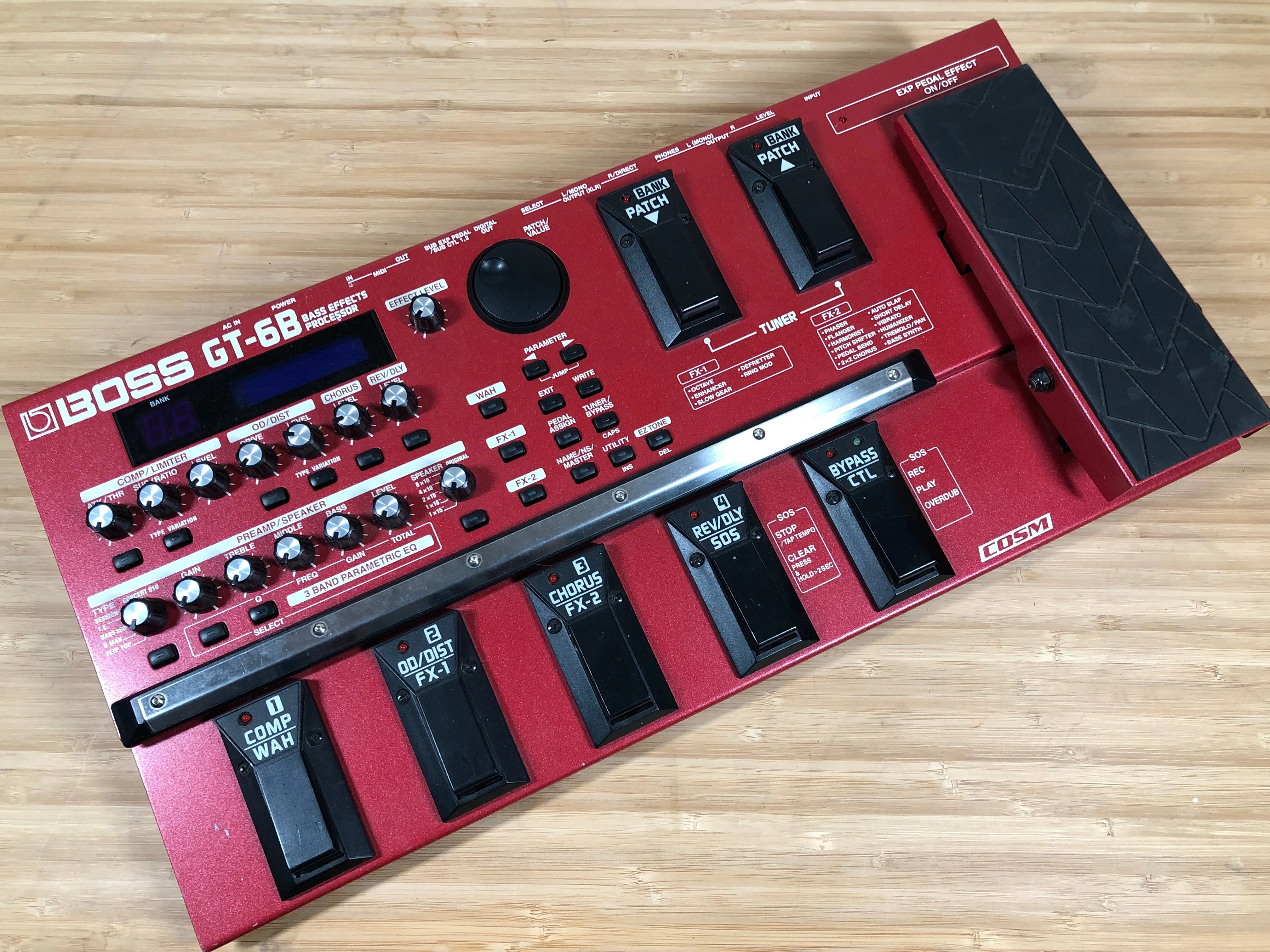 Boss GT-6B Bass Effects Processor with Soft Case
