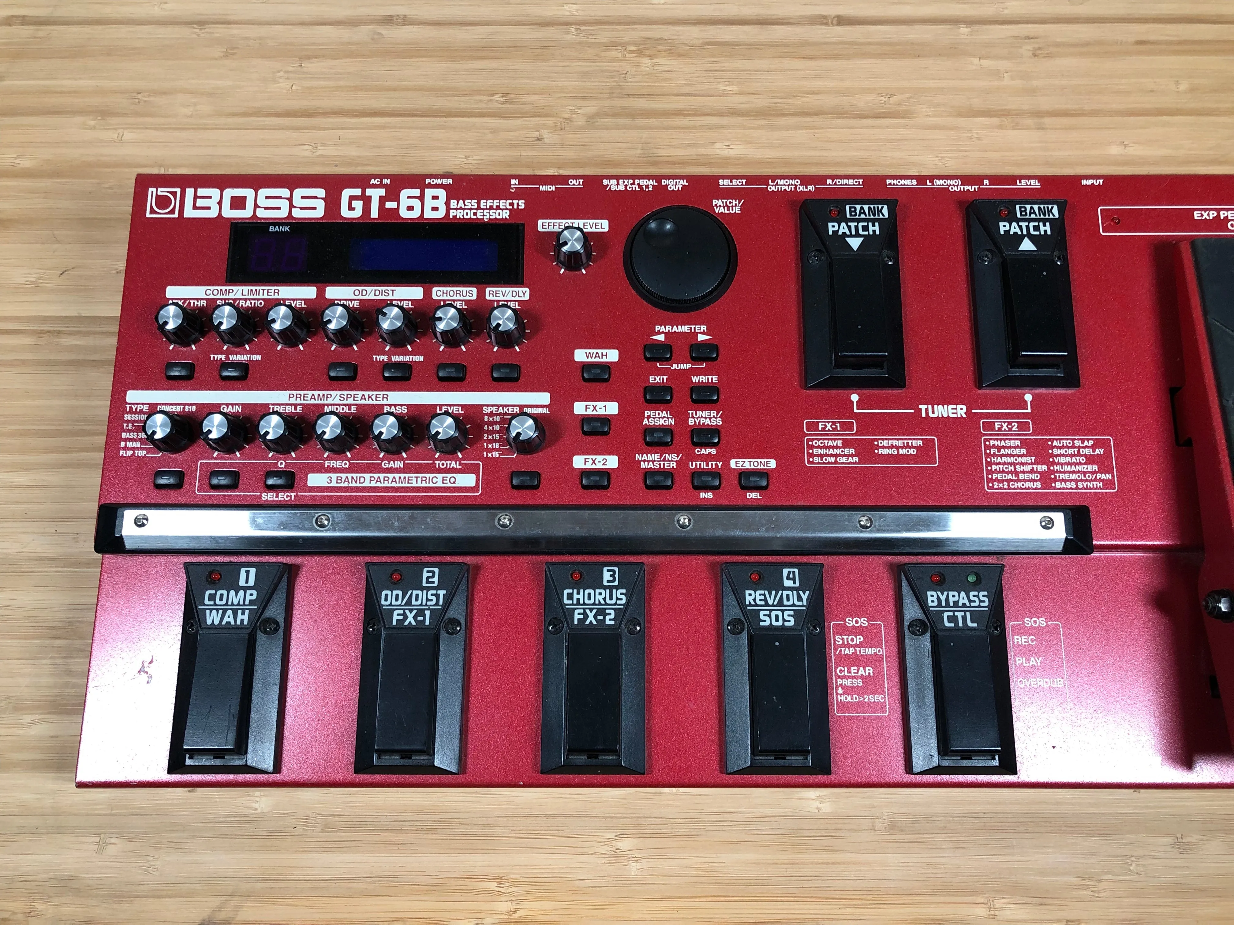 Boss GT-6B Bass Effects Processor with Soft Case