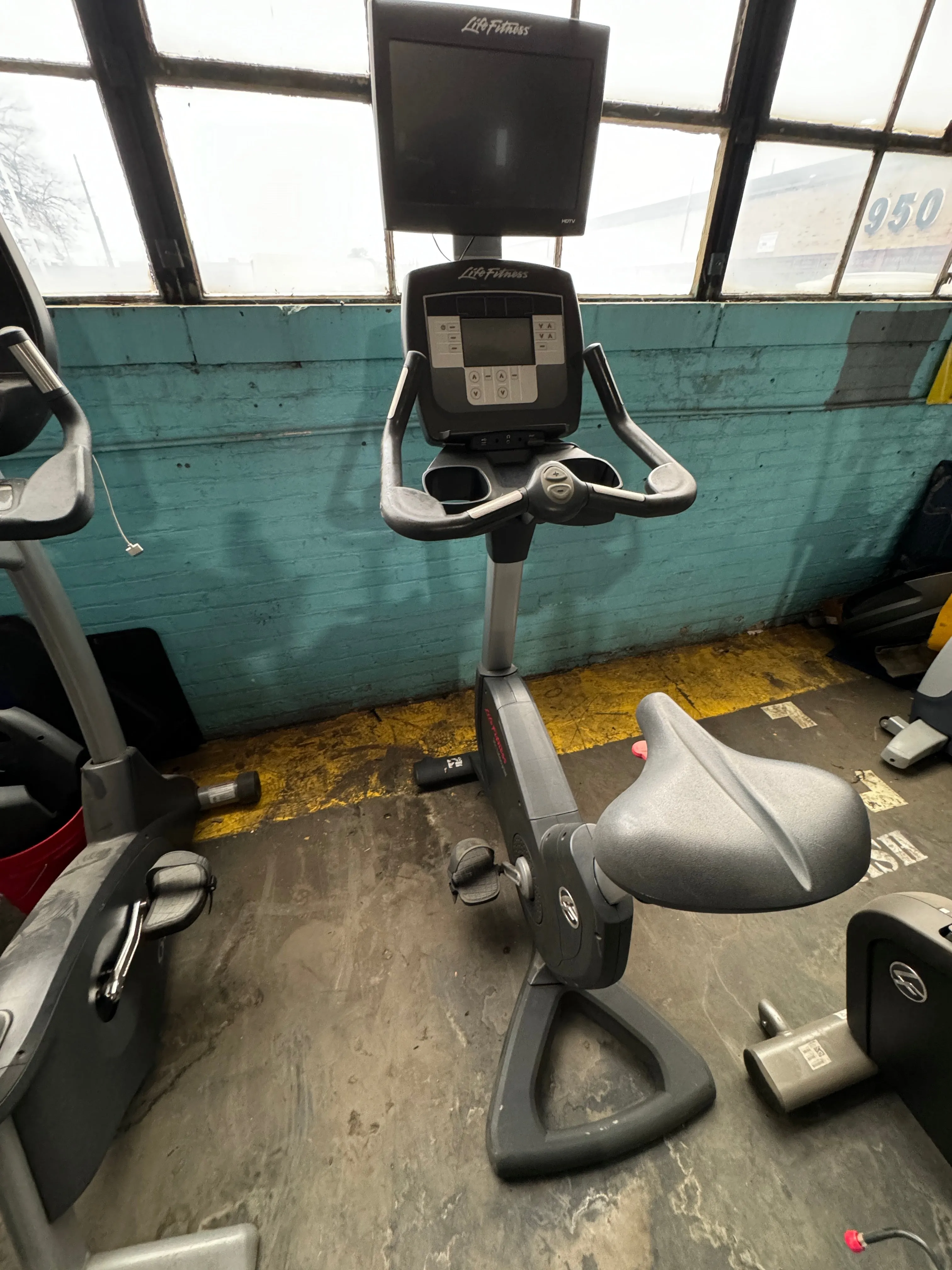 Life Fitness 95c Inspire Upright Bike