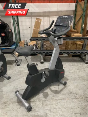 Life Fitness Integrity Series Upright Bike - used