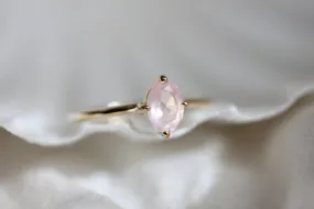 Little Gold Ava Ring (Rose Quartz)