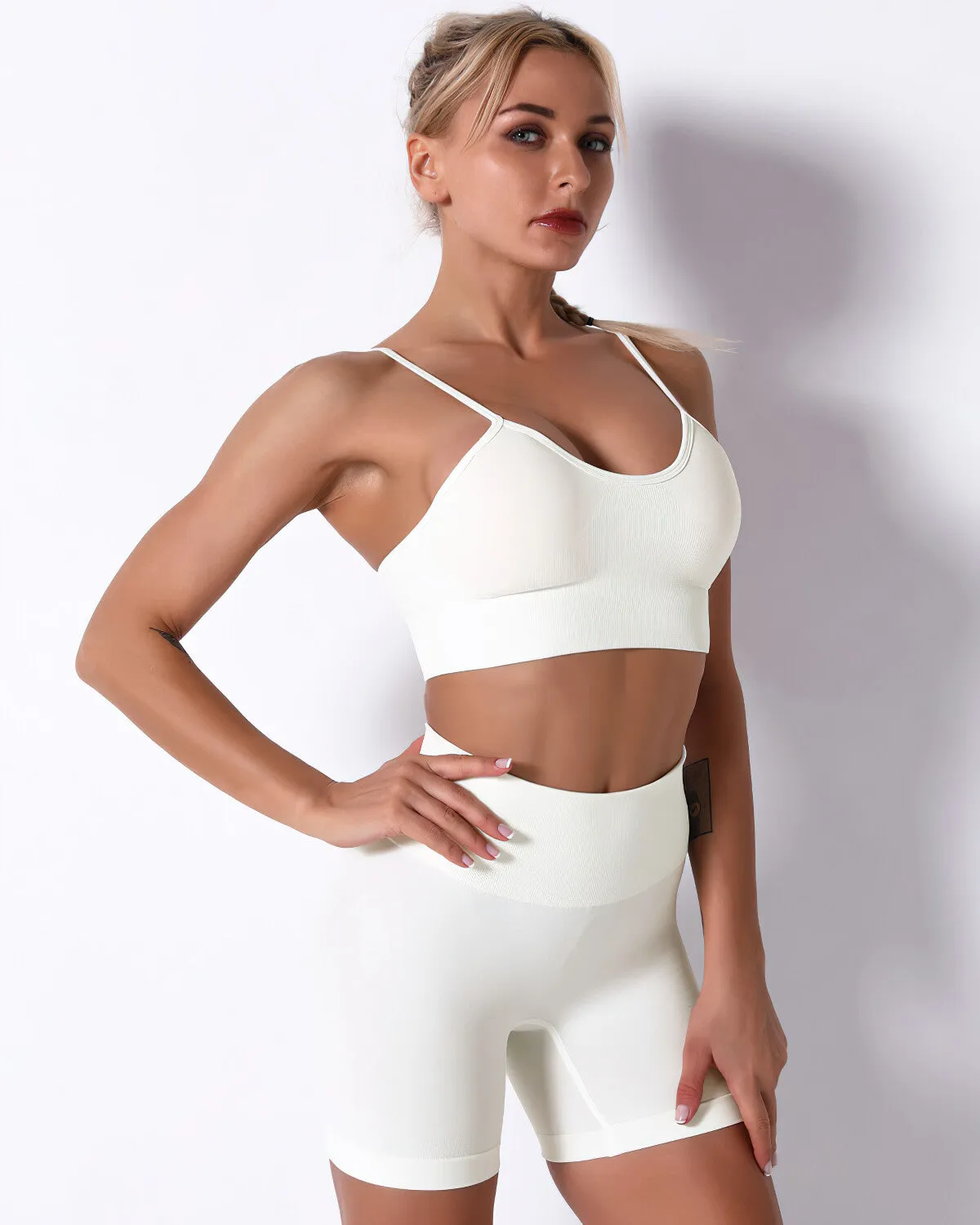 Mikaela Sports Bra - Beige