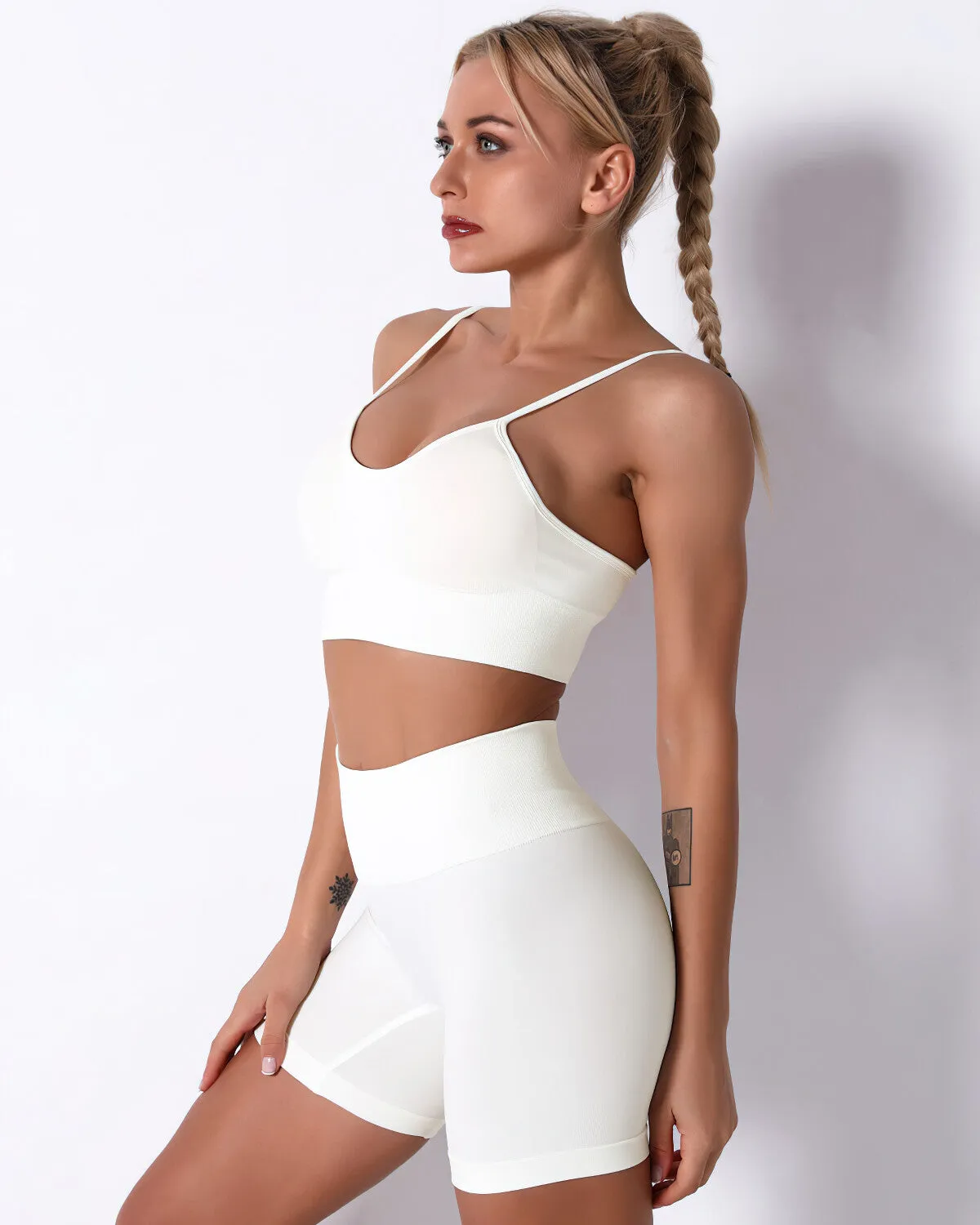 Mikaela Sports Bra - Beige