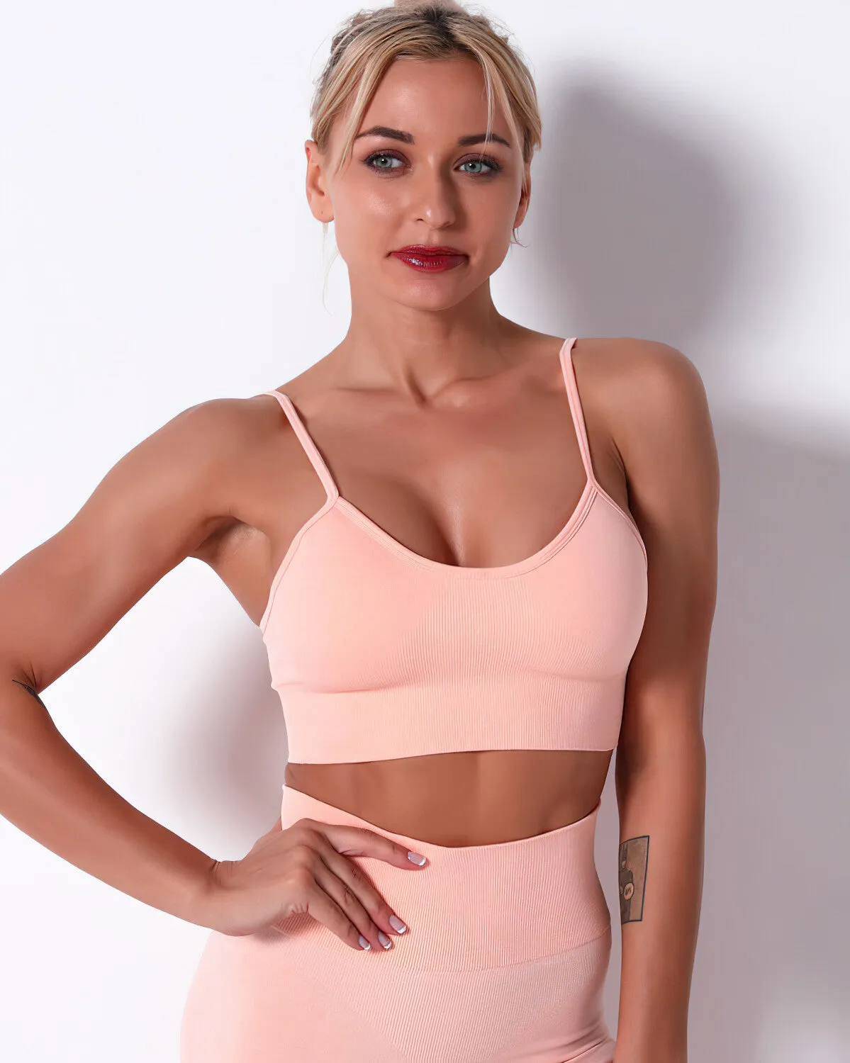 Mikaela Sports Bra - Peach