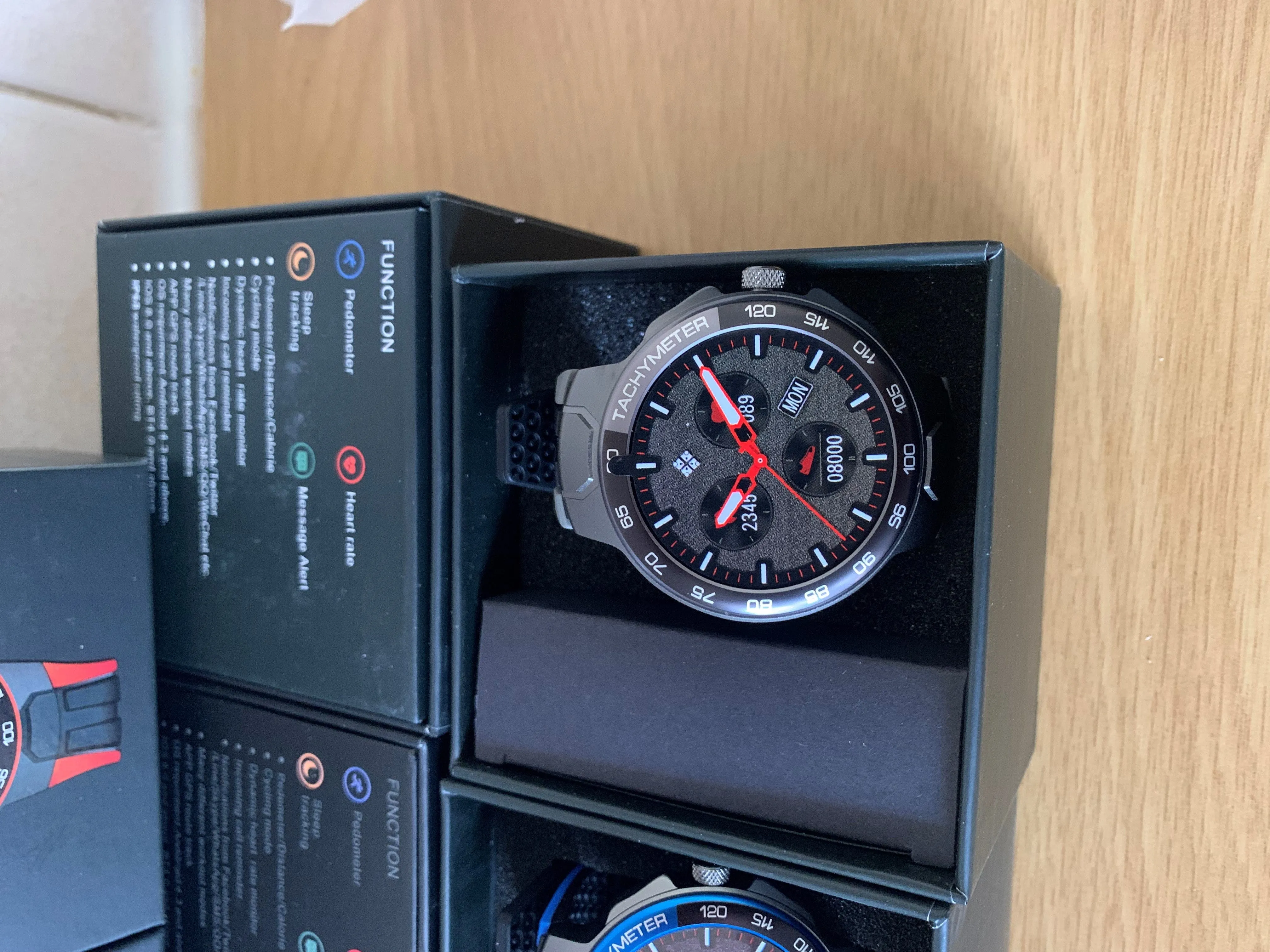 SMARTOBY  E15 Sport Black - Extra Straps availible go to accessories