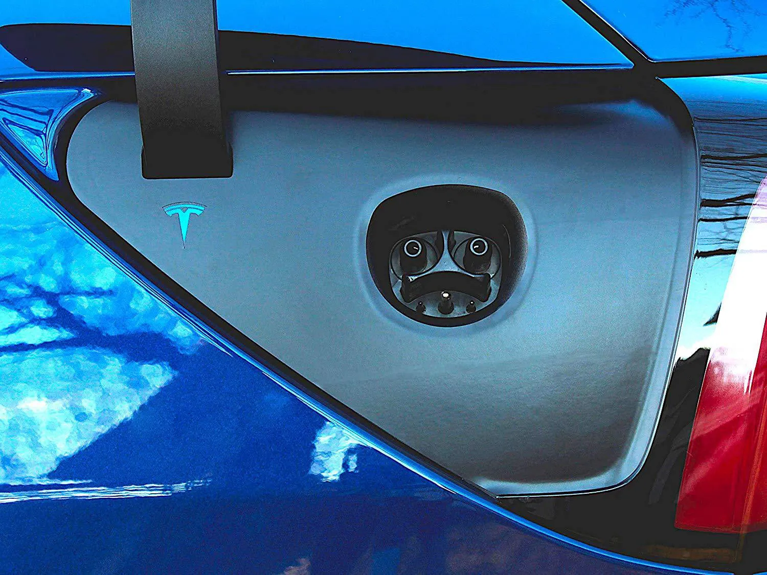 Tesla Model 3 & Y Charging Dock Wrap